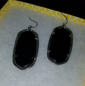 Kendra Scott Danielle Earrings